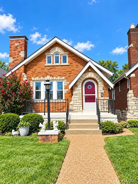 Property Photo: 5623 Walsh Street MO 63109