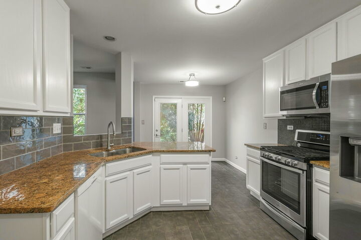 Property Photo: 495 Metropolitan Street 495 IL 60502