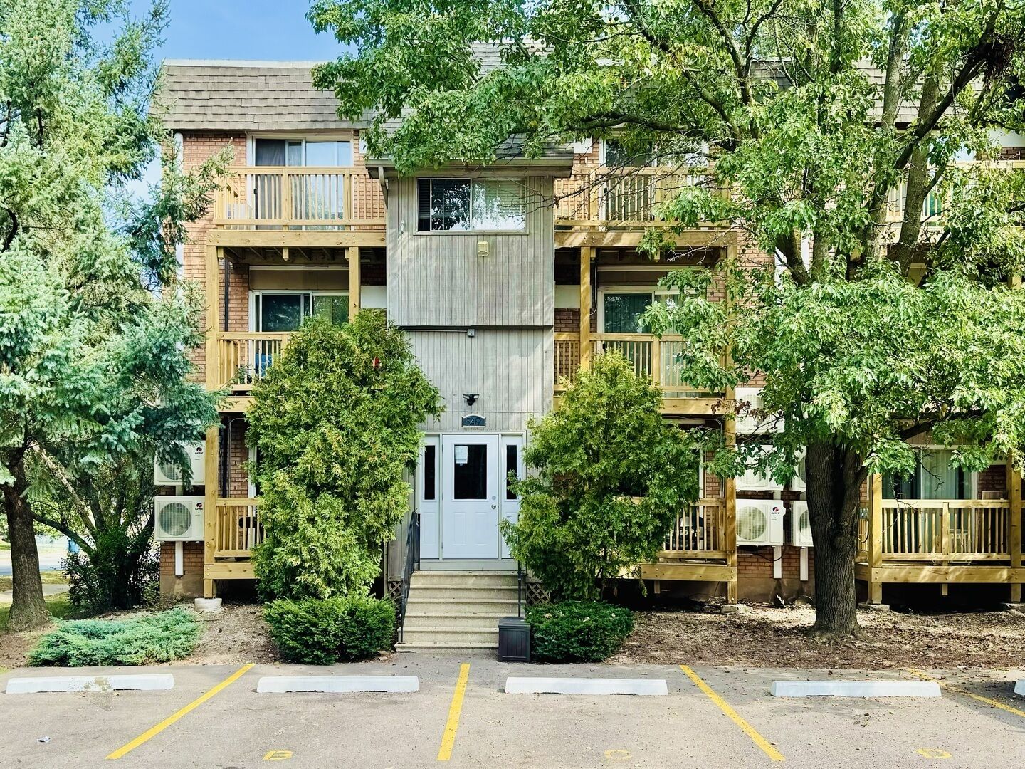 Property Photo:  549 Ashland Avenue B  IL 60505 