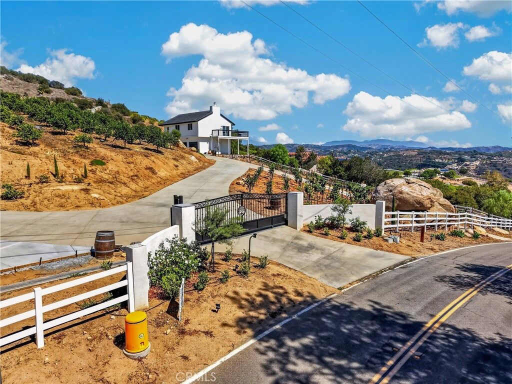 Property Photo:  42450 El Calamar  CA 92590 