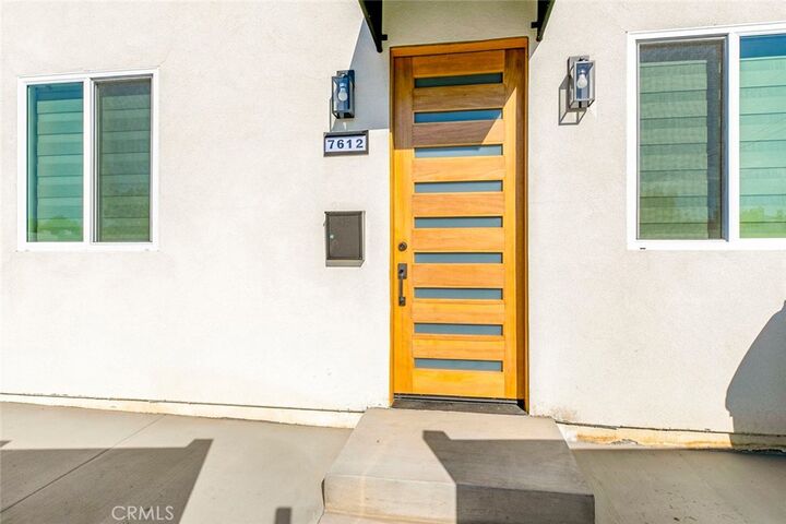 Property Photo:  7612 N Shadyglade Avenue  CA 91605 