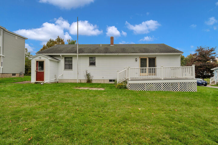Property Photo: 200 Central Avenue ME 04240