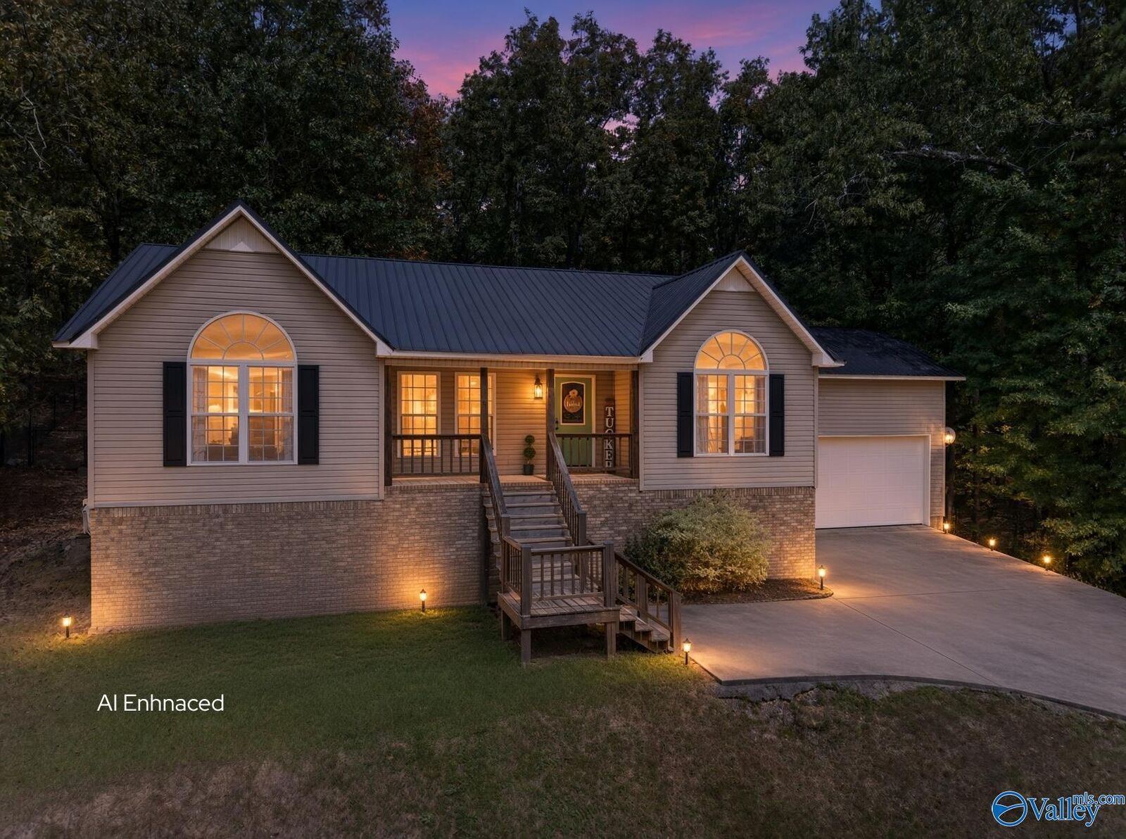 Property Photo: 1860 Dianne Avenue AL 35907