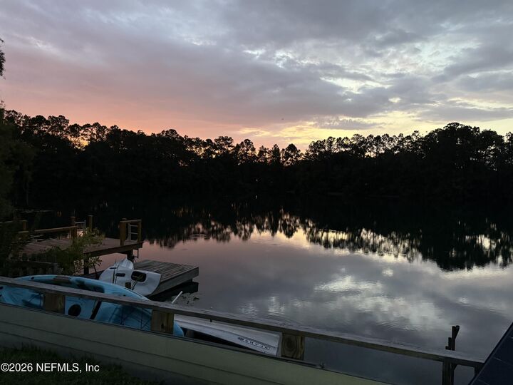 Property Photo: 5183 Pond View FL 32258