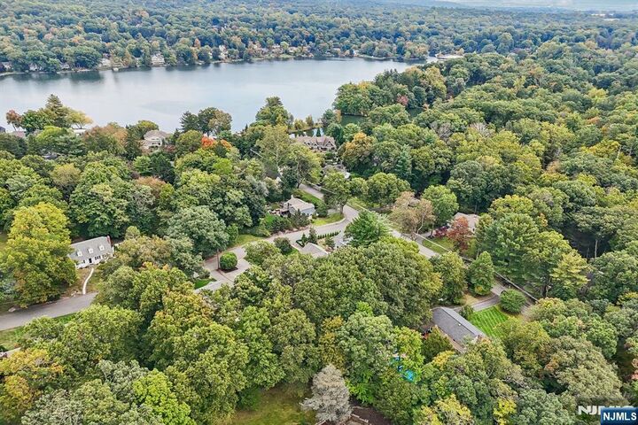 Property Photo:  40 Brook Terrace  NJ 07470 