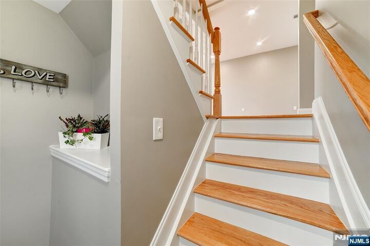 Property Photo:  793 Kearny Avenue 2  NJ 07032 