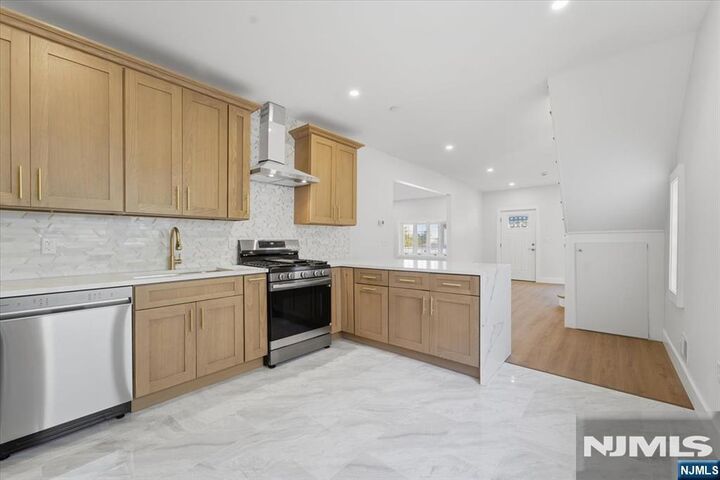 Property Photo: 95 Rutherford Place NJ 07031