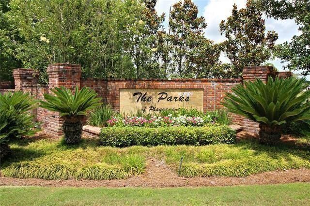 Property Photo:  106 Green Trails Drive  LA 70037 