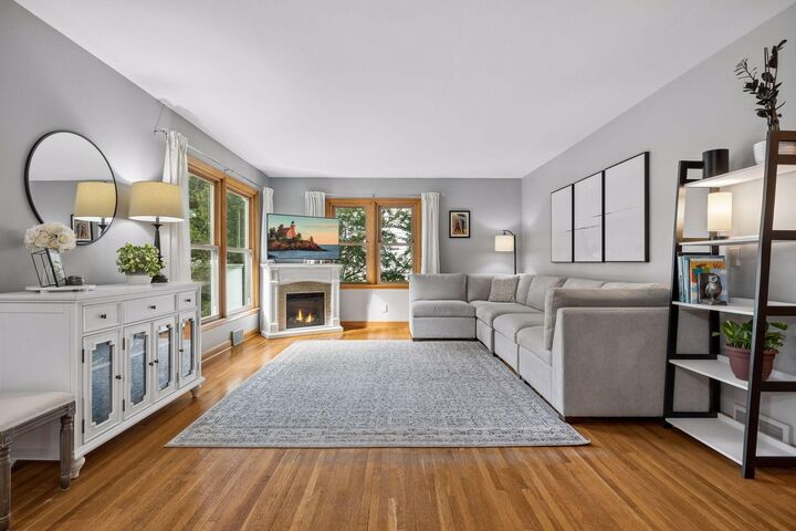 Property Photo:  3221 Ulysses Street NE  MN 55418 