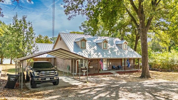 Property Photo:  5781 County Road 3515  TX 75474 