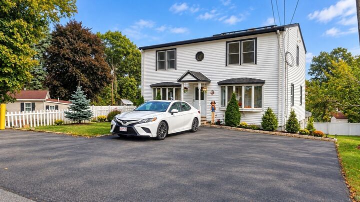 Property Photo:  9 Summit Ave  MA 01906 