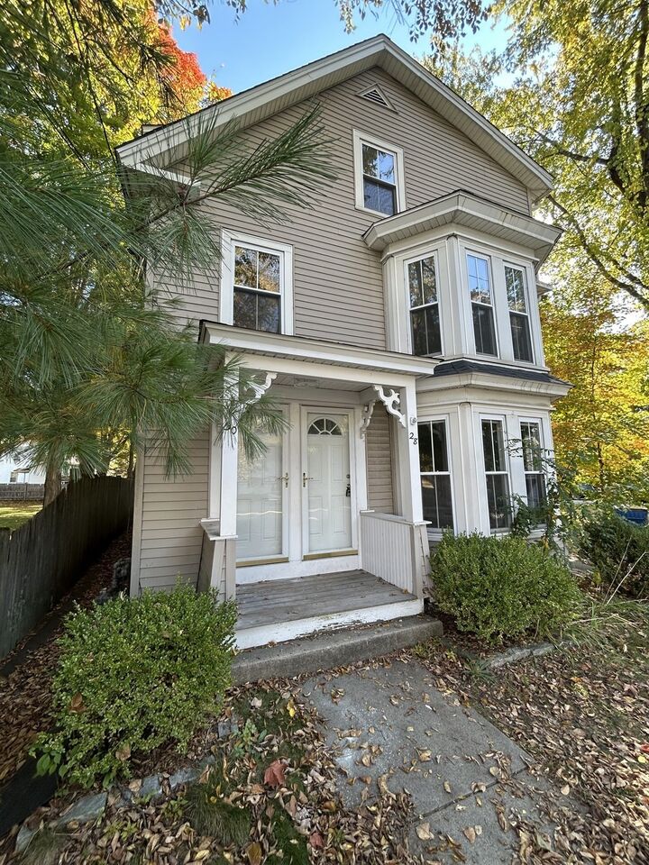 Property Photo:  28-30 Groton Street 28  MA 01463 