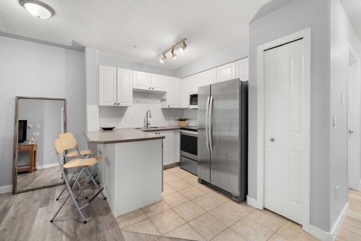 Property Photo:  345 Rocky Vista Park NW 123  AB T3G 5K6 
