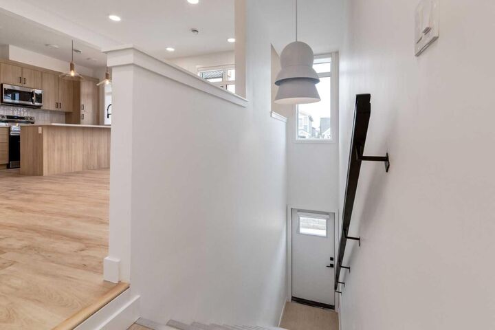 Property Photo:  10 Sage Meadows Landing NW 49  AB T3P 2Z8 