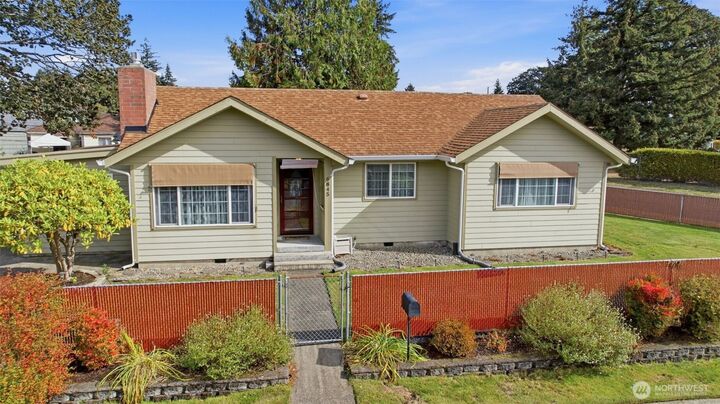 Property Photo:  6845 S Ferdinand Street  WA 98409 