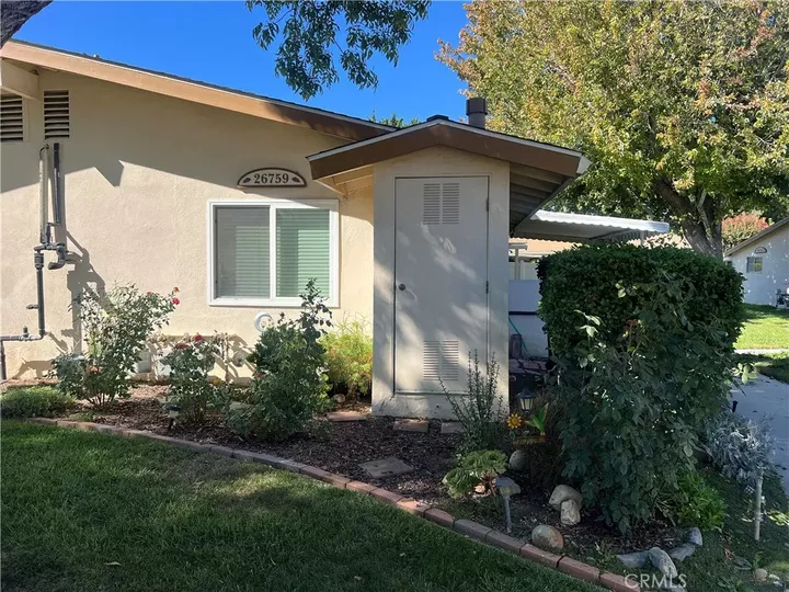 Property Photo: 26759 Whispering Leaves CA 91321