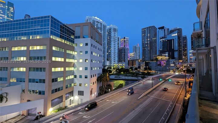 Property Photo:  350 S Miami Ave 701  FL 33130 