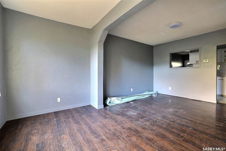 Property Photo: 952 Robinson Street SK S4T 2M5