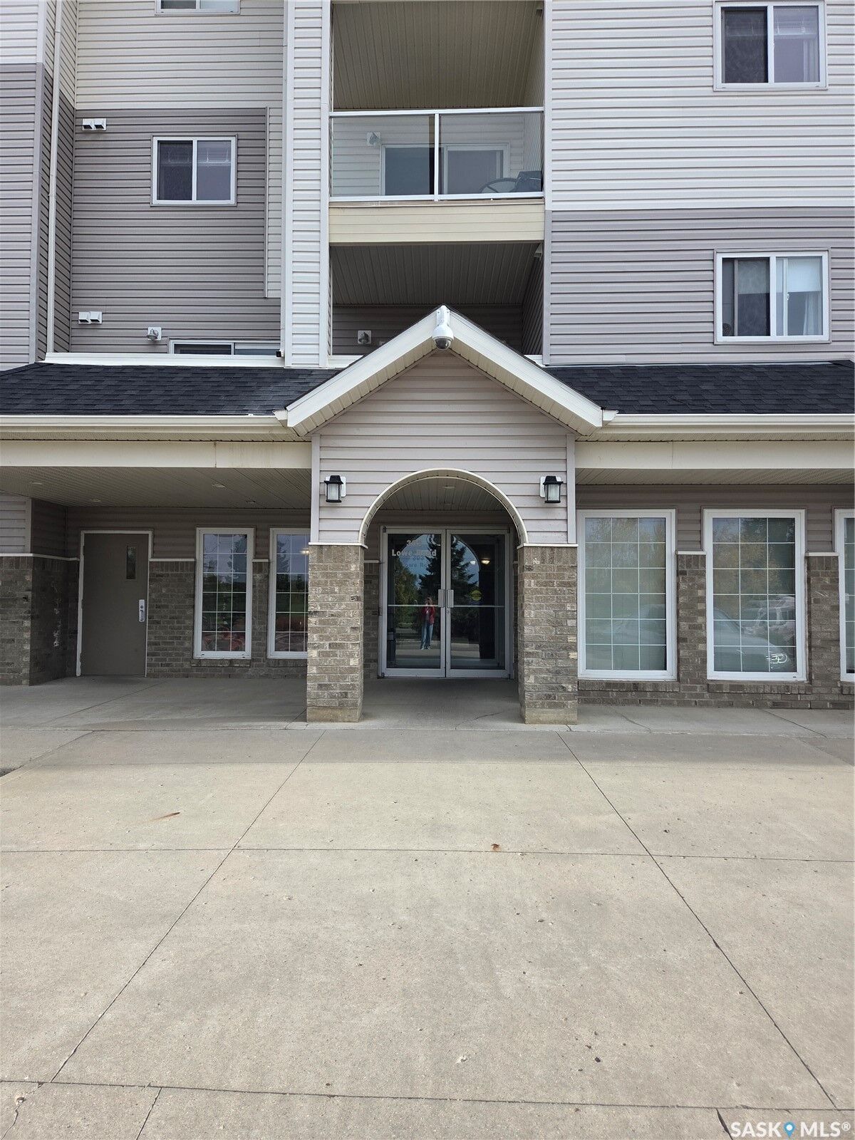 Property Photo:  303 Lowe Road 418  SK S7S 1P2 