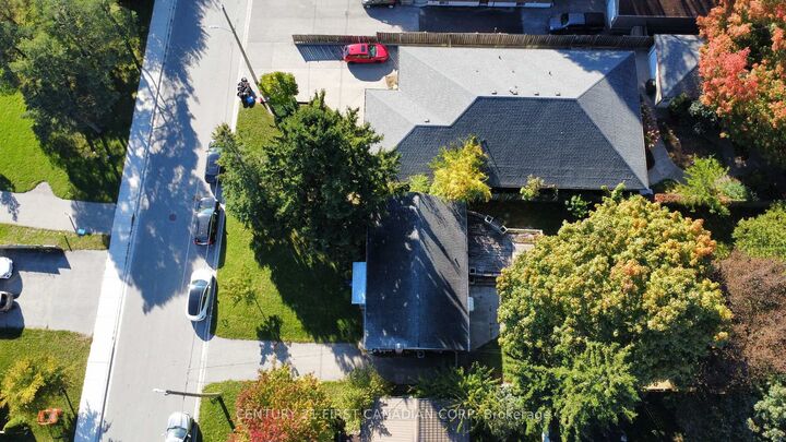 Property Photo: 61 Wistow Street ON N5Y 1C9
