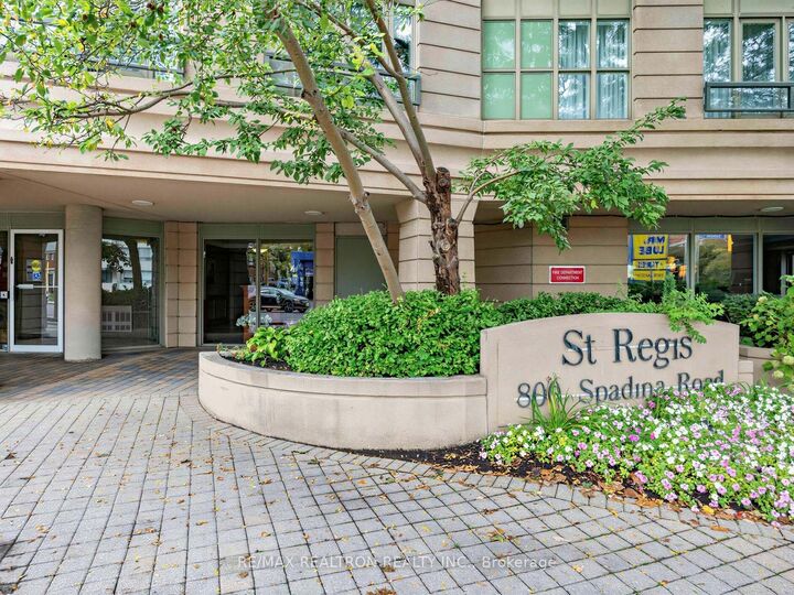 Property Photo:  800 Spadina Road 302  ON M5P 3N2 