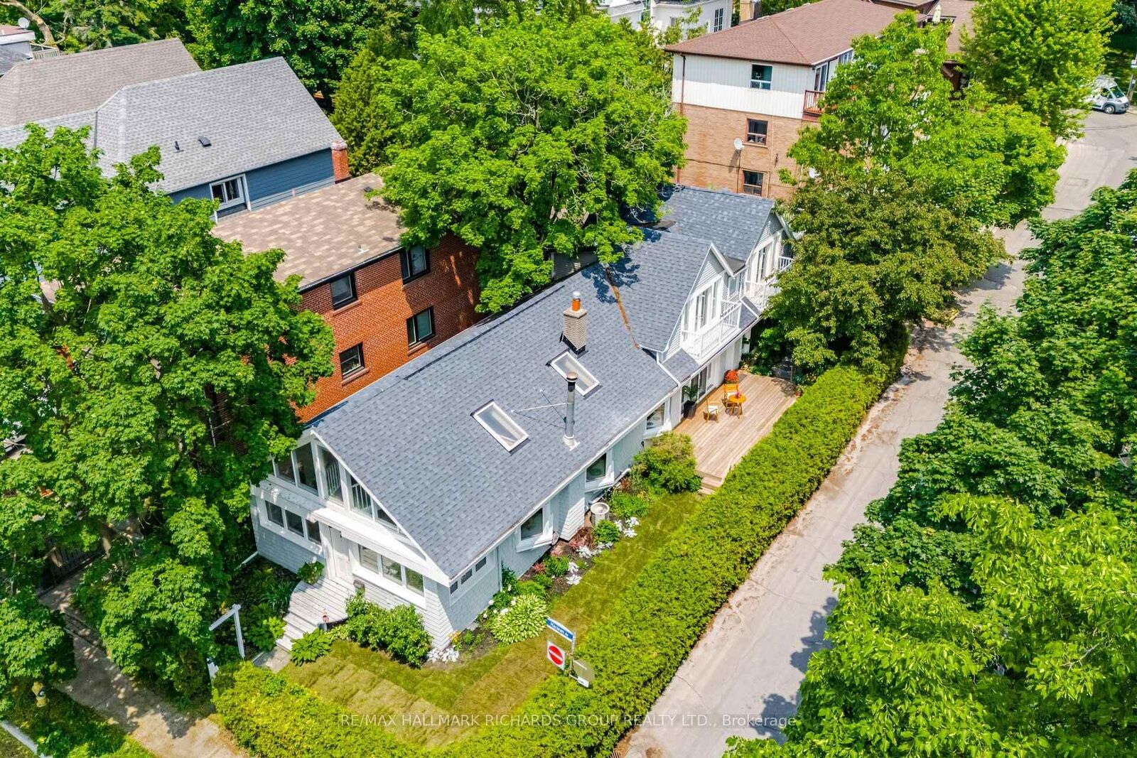 Property Photo:  17 Maclean Avenue  ON M4E 2Z8 