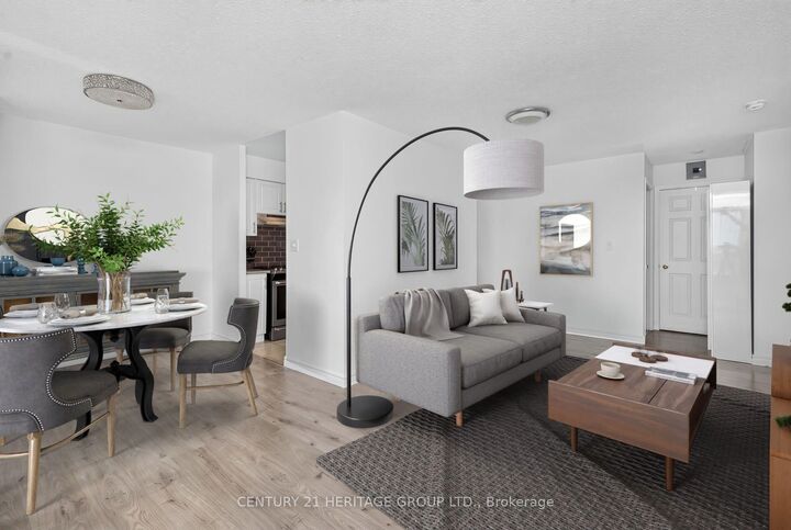 Property Photo:  39 Oneida Crescent 1017  ON L4B 4T9 