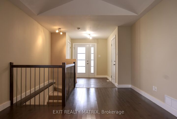 Property Photo:  1557 Belcourt Boulevard  ON K1C 1M3 