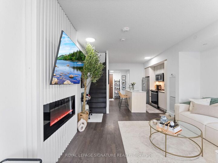Property Photo:  251 Manitoba Street S 132  ON M8Y 0C7 