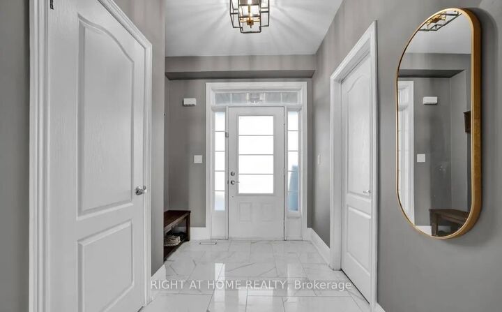 Property Photo:  43 Diamond Leaf Lane  ON L7G 0G7 