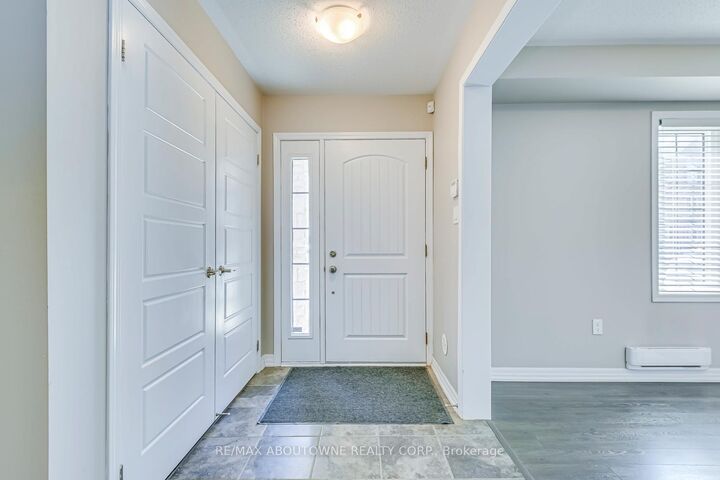 Property Photo:  212 Ellen Davidson Drive  ON L6M 0V1 