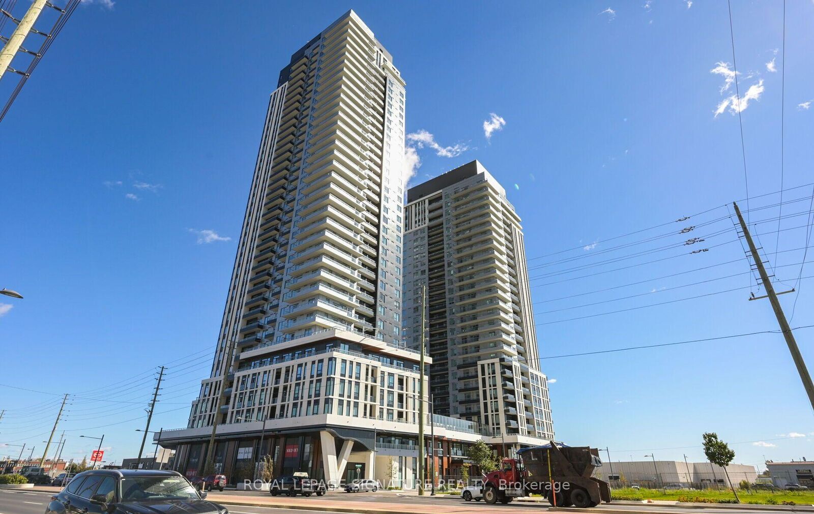 Property Photo:  5 Meadowvale Road 904  ON L4K 0C7 