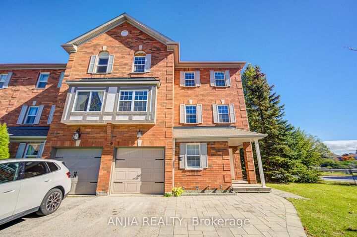 Property Photo:  7 Hawtin Lane  ON L4G 7L4 