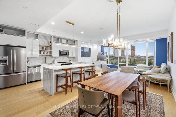 Property Photo:  320 Miwate Private 601  ON K1R 0E1 