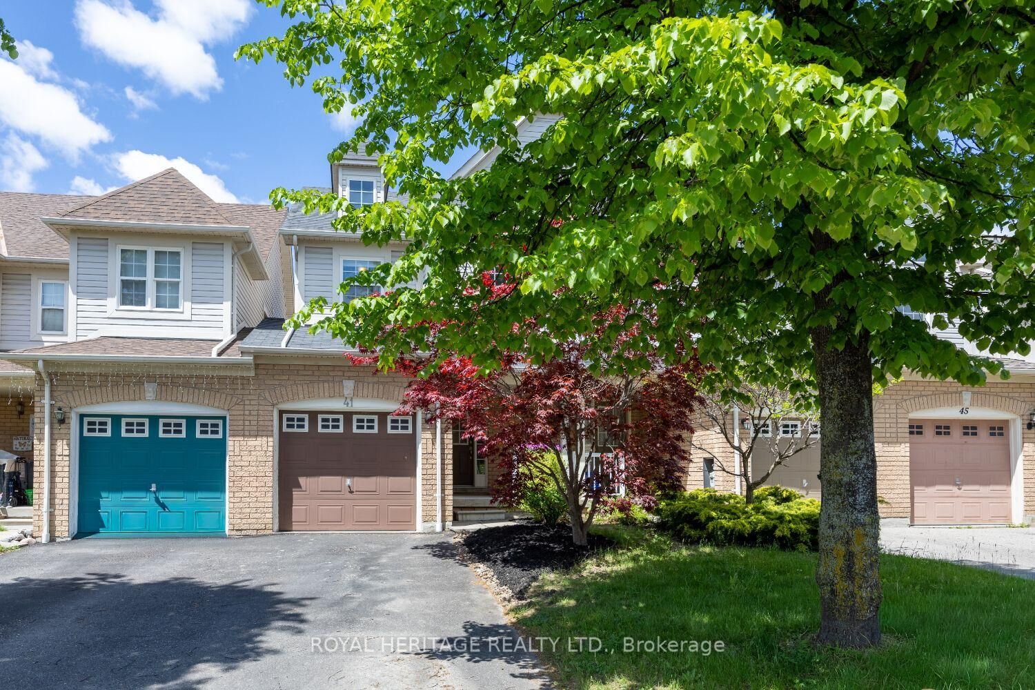 Property Photo:  41 Toscana Drive  ON L1R 2Z4 