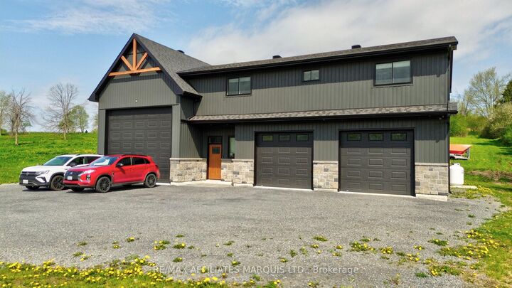 Property Photo:  18779 Paragon Road  ON K6H 5R5 