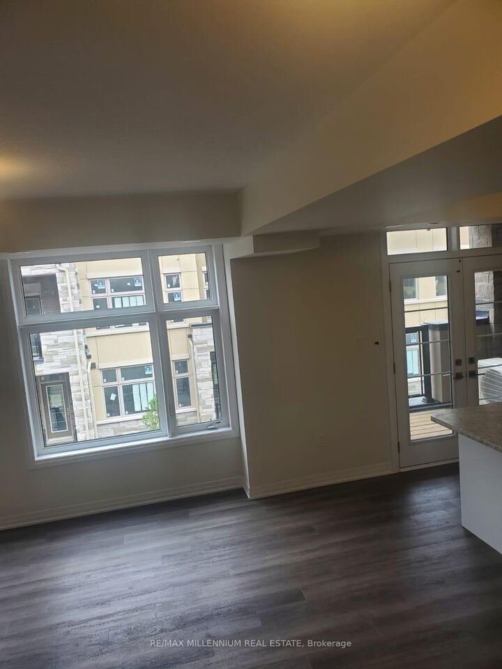 Property Photo:  45 Fieldridge Crescent 21  ON L6R 0A7 