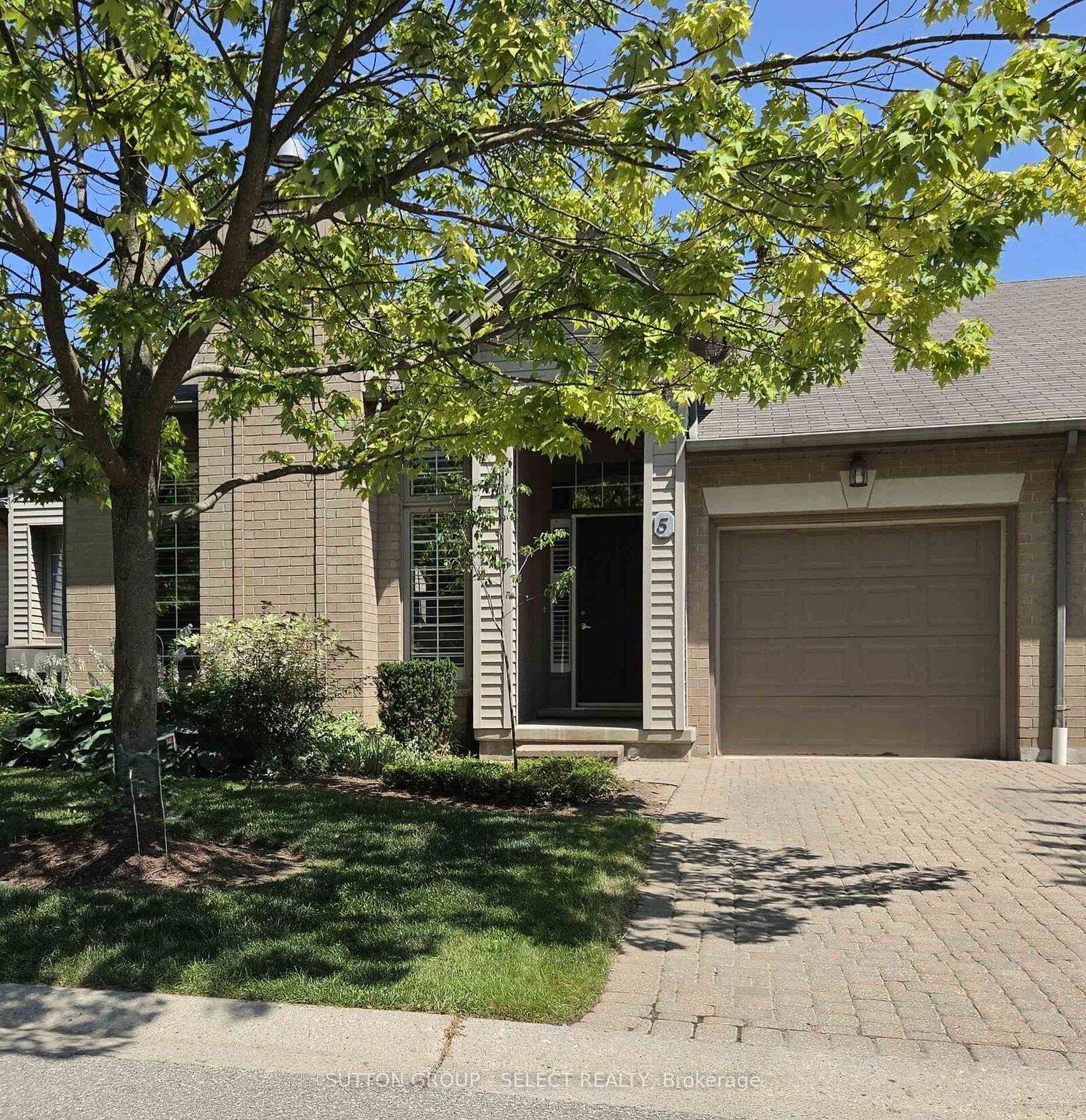 Property Photo:  270 North Centre Road 5  ON N6G 5E2 