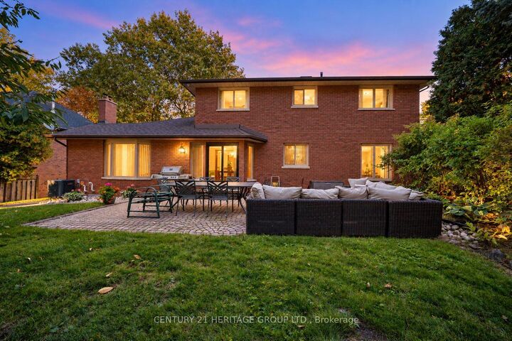 Property Photo:  144 Lovers Lane  ON L9G 1G8 