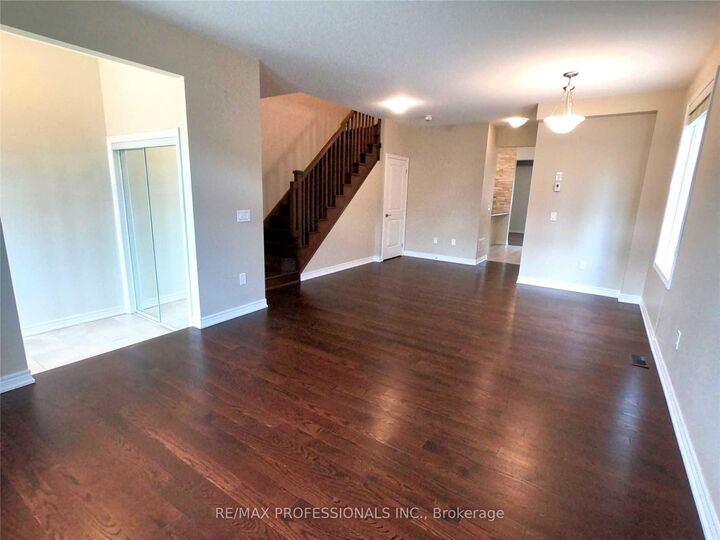 Property Photo:  258 Inspire Boulevard  ON L6R 0B6 