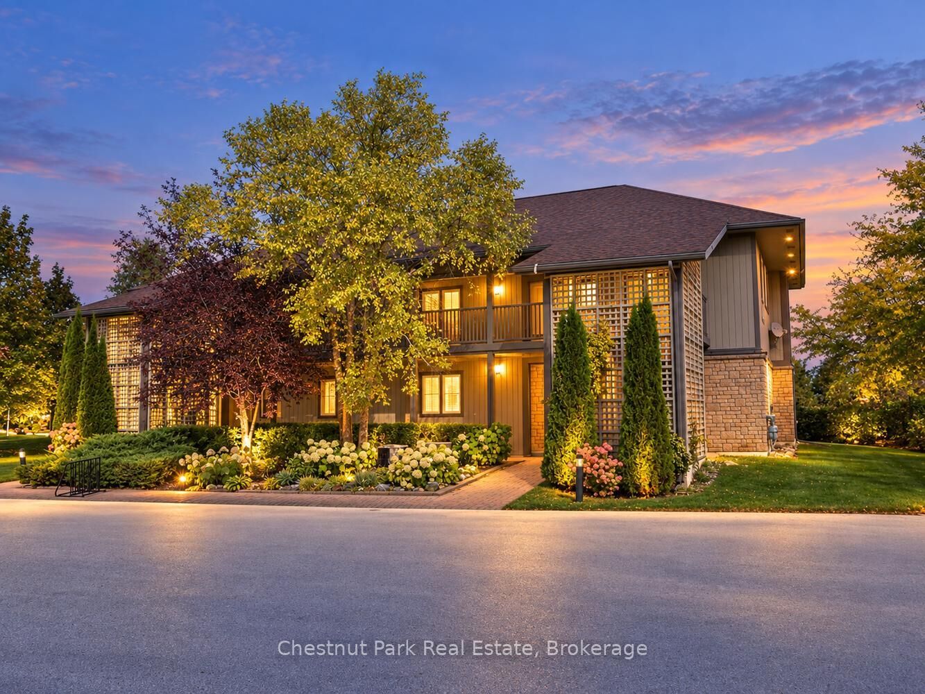 Property Photo:  658 Johnston Park Avenue  ON L9Y 5C7 