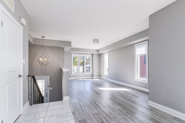 Property Photo:  96 Cromwell Avenue 2  ON L1J 4T6 