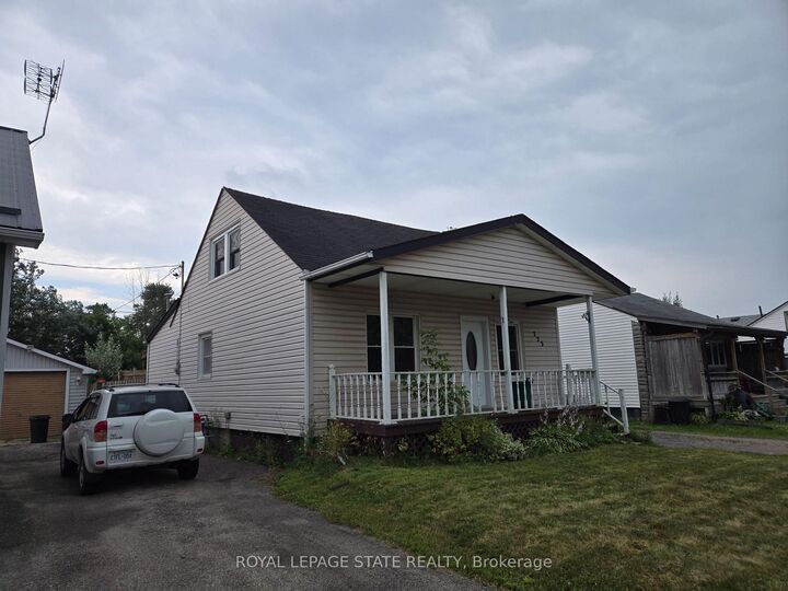 Property Photo:  325 Simpson Avenue  ON L3B 4Y7 