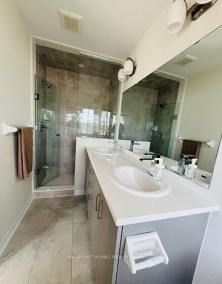 Property Photo:  4 Coote Court  ON L1X 2T3 