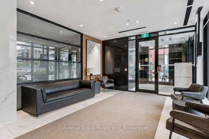 Property Photo:  8 Tippett Road 1508  ON M3H 0E7 