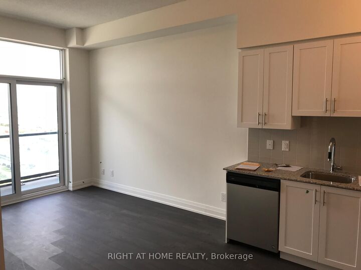 Property Photo:  3700 Highway 7 N/A 2909  ON L4L 0G8 