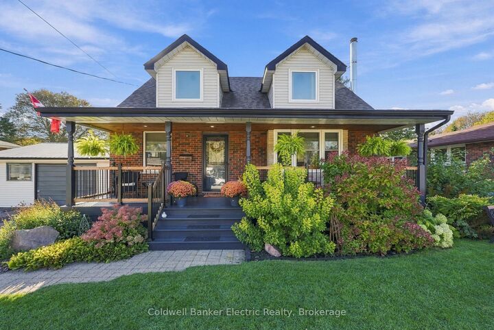 Property Photo:  13 Coverdale Avenue  ON K9A 4H4 