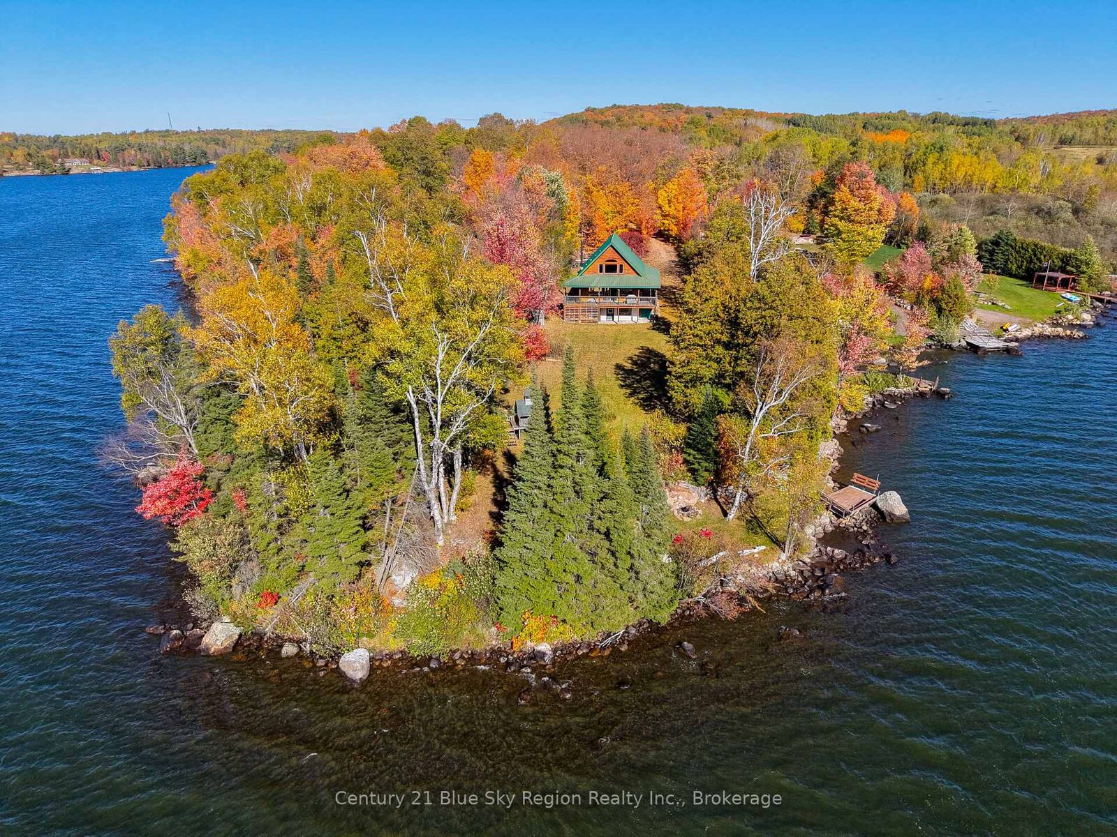 Property Photo:  102 North Star Drive W  ON P0H 1E0 