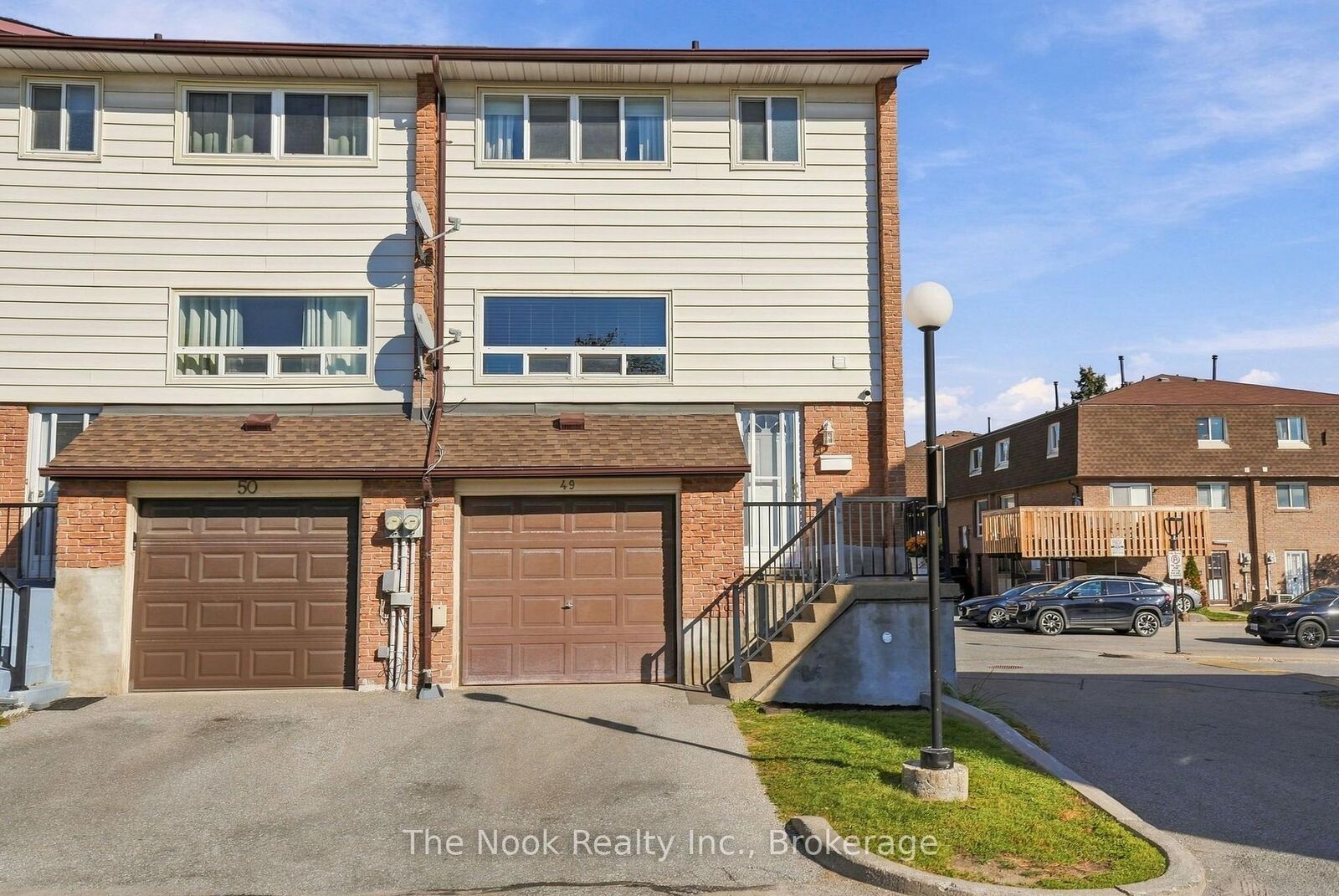 Property Photo:  966 Adelaide Avenue E 49  ON L1K 1L2 