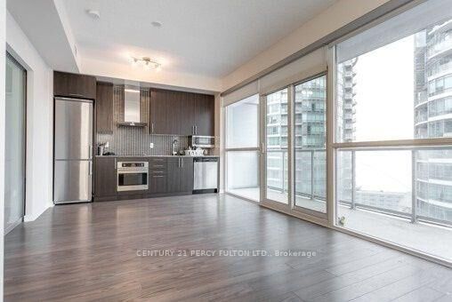 Property Photo:  352 Front Street W 2105  ON M5V 1B5 